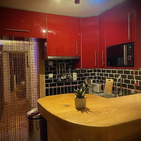 A 150 Pas Du Capitole!