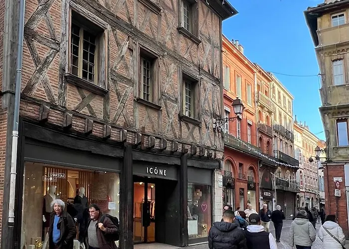 A 150 Pas Du Capitole! Апартаменты *